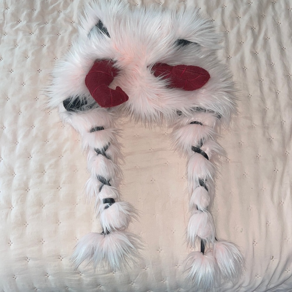 fluffy pink devil horns hat!!